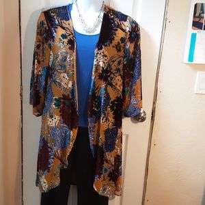 NWOT Floreat velvet burnout floral print kimono